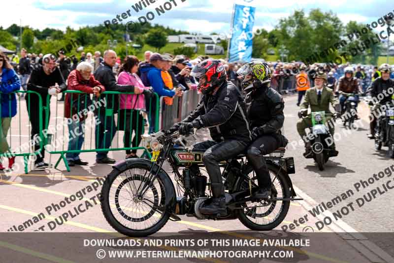 Vintage motorcycle club;eventdigitalimages;no limits trackdays;peter wileman photography;vintage motocycles;vmcc banbury run photographs